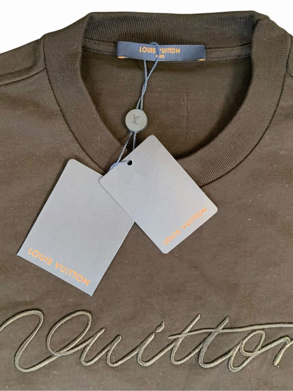 Louis Vuitton Signature Embroidered Brown T-Shirt Men’s Size Small - Picture 3 of 4